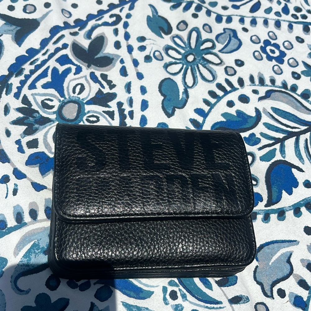 Steve Madden black wallet